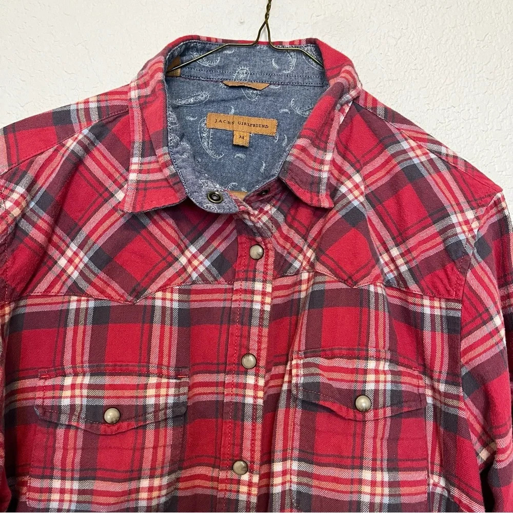Jachs Girlfriend red plaid long sleeve snap button down shirt size medium - Picture 2 of 11